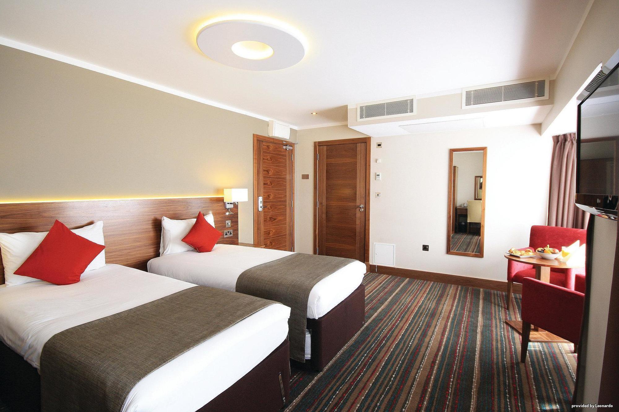 Best Western Palm Hotel London Room photo