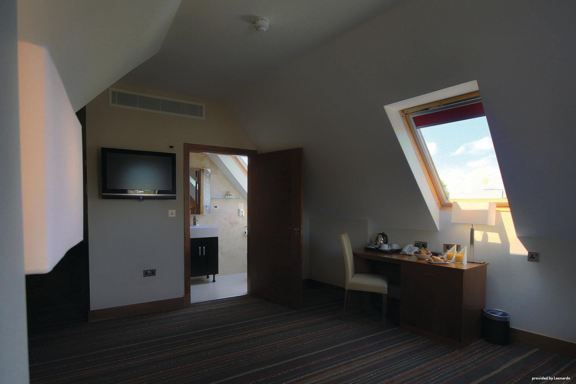 Best Western Palm Hotel London Room photo